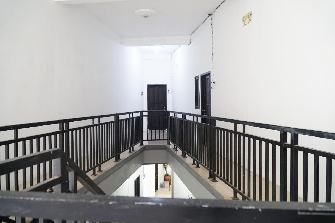 Oyo Flagship 1034 Pondok Mulia Guest House Syariah Balikpapan  Exterior photo