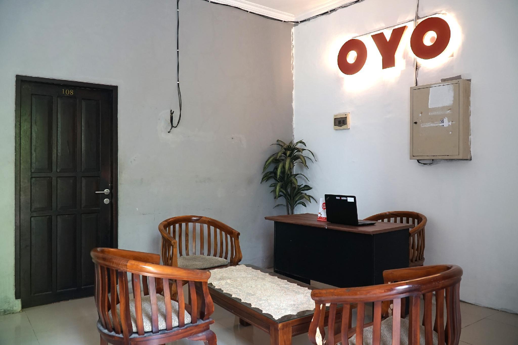 Oyo Flagship 1034 Pondok Mulia Guest House Syariah Balikpapan  Exterior photo